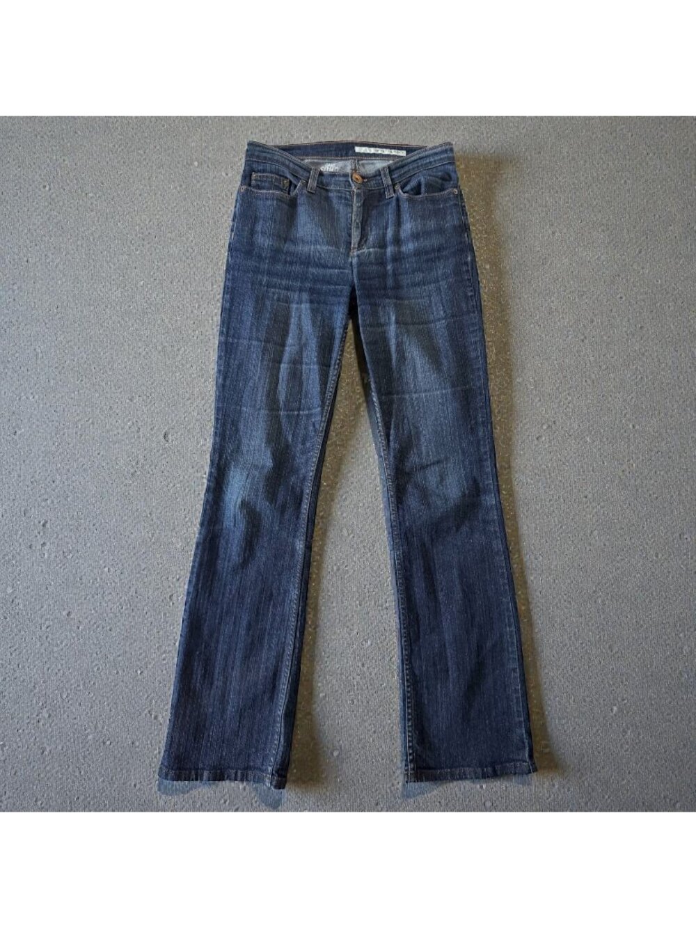 DKNY Soho Dark Wash Straight Leg Jeans Size 4R